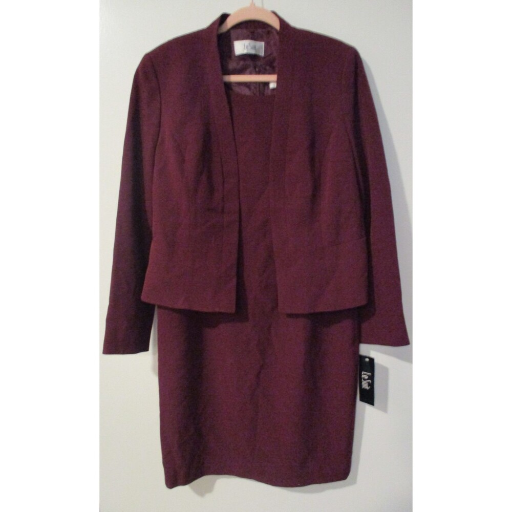 Le Suit Cabaret Burgundy 2PC Dress Jacket Suit Set Sz 8 Knee Length Career Work